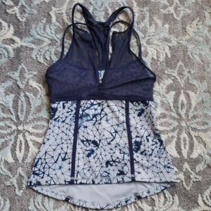 LULULEMON top